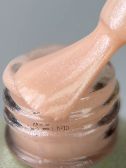 DA'23 COVER BASE BB #10, 30 ml - kamuflująca baza hybrydowa z mikrobrokatem (mleczny beżowy nude)