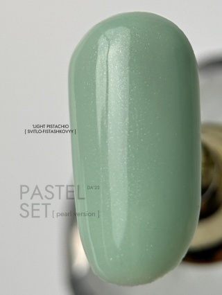 DA'23 'LIGHT PISTACHIO GEL POLISH, 8 ML