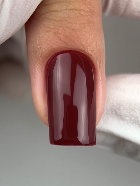 DA'23 GEL POLISH ‘PROUD STYLE, 8 ml – lakier hybrydowy (bordowy)